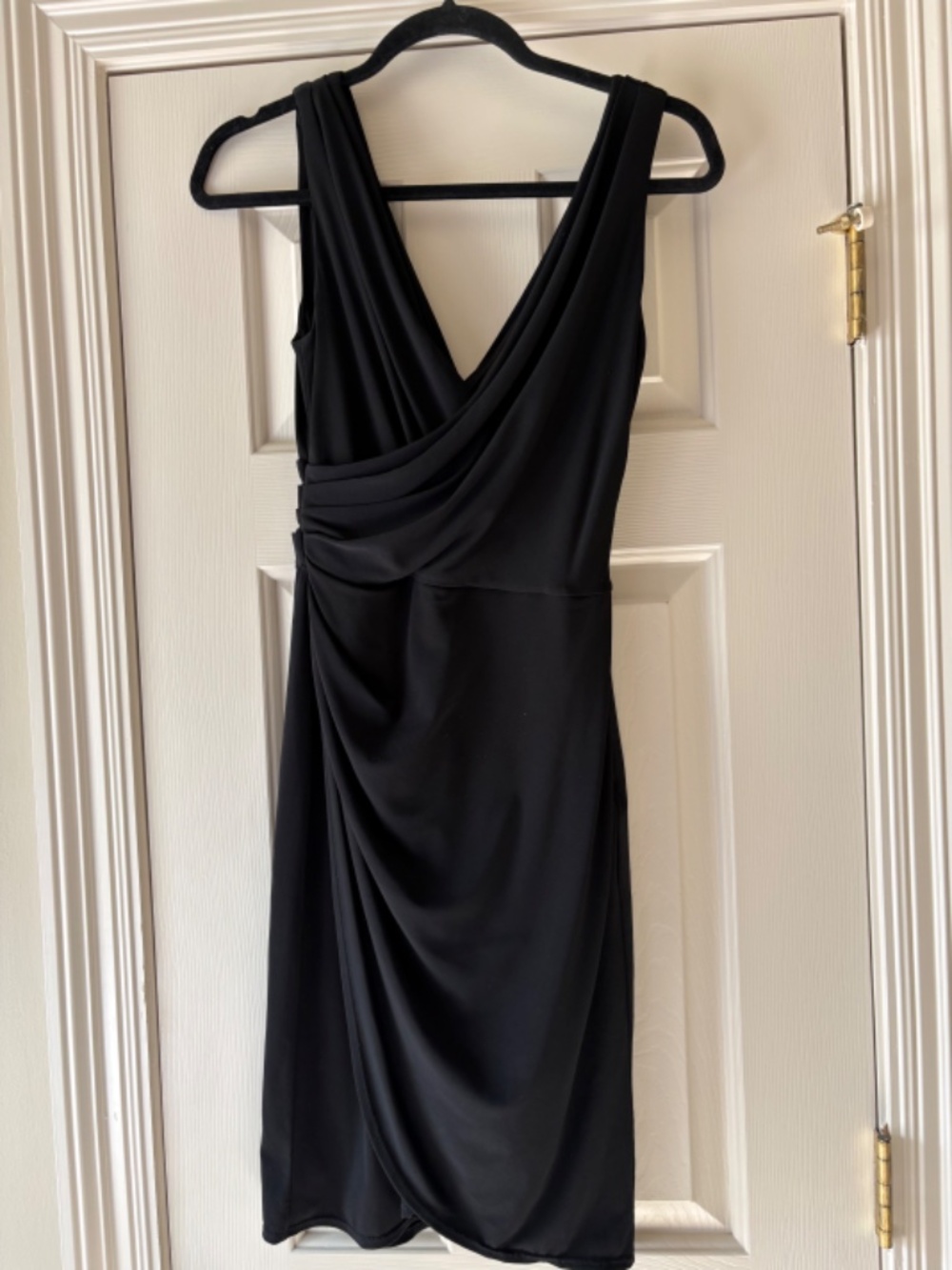 White House Black Market Sleeveless Black Dress Size 00